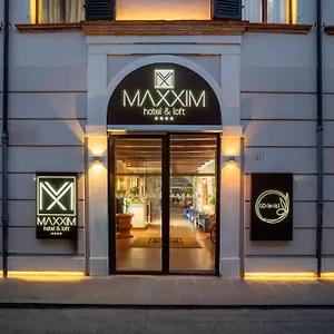 4* Отель Maxxim & Loft