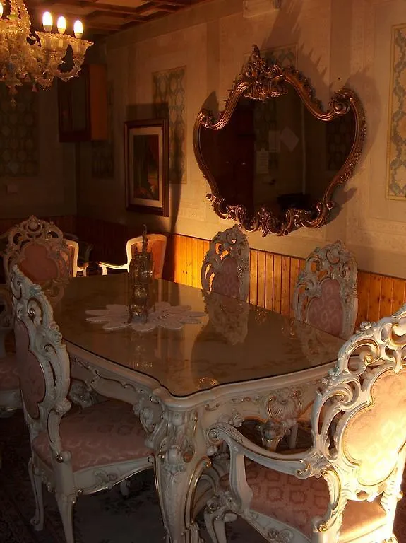 B & B Privacy Ferrara 0*,  Italia