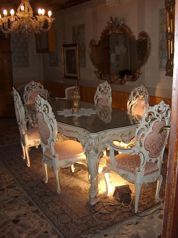 B & B Privacy Ferrara Bed & Breakfast
